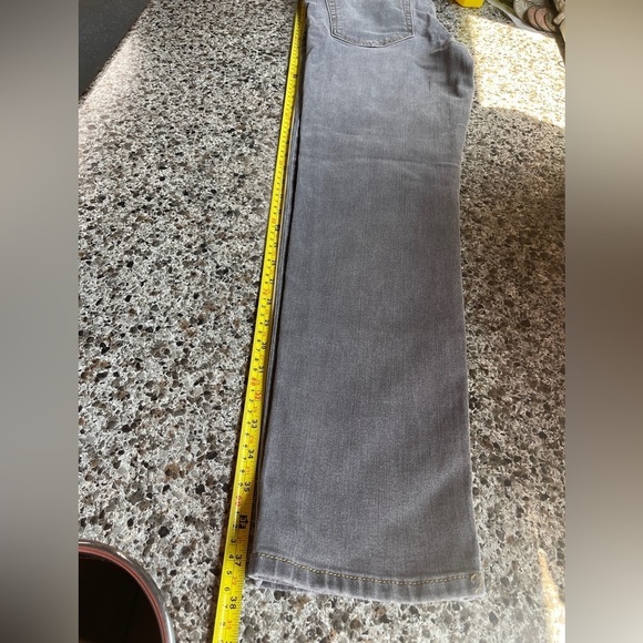 Crosby & Howard Jeans Men’s Size 30x30 Gray washed out look - Picture 2 of 10